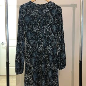 PRICE DROP TO SELL! Beautiful parsley pattern.